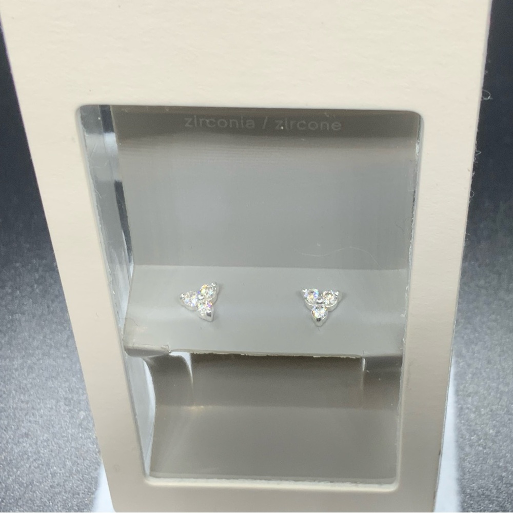 Sterling silver zircon studs